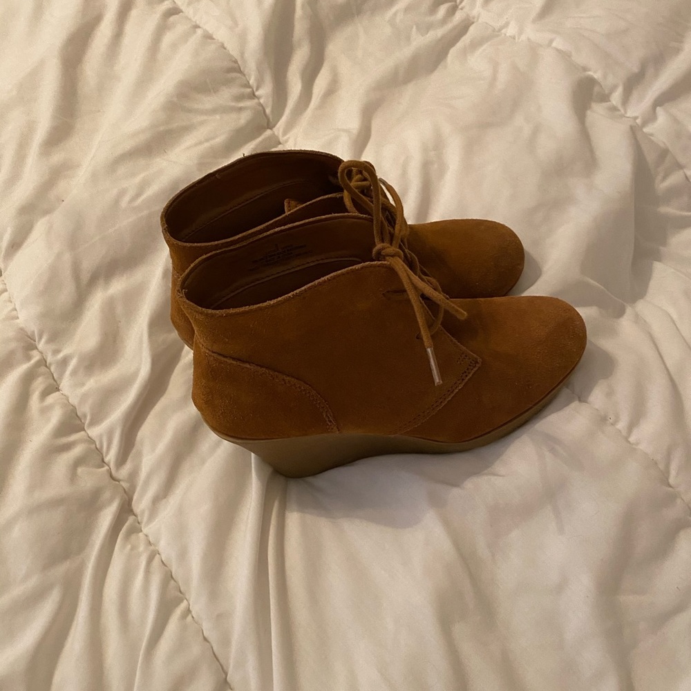 tan wedges heels